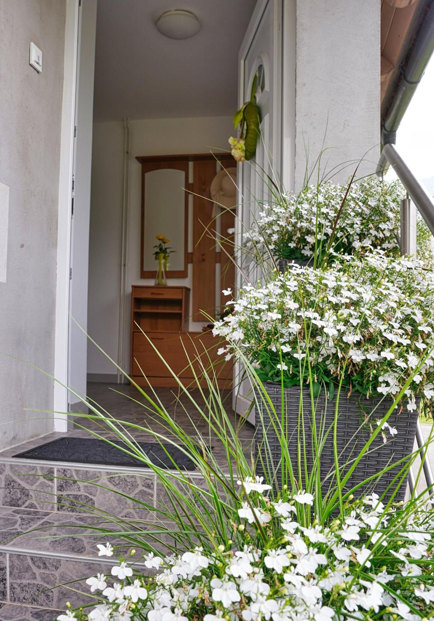 Apartma Simona بوينج المظهر الخارجي الصورة