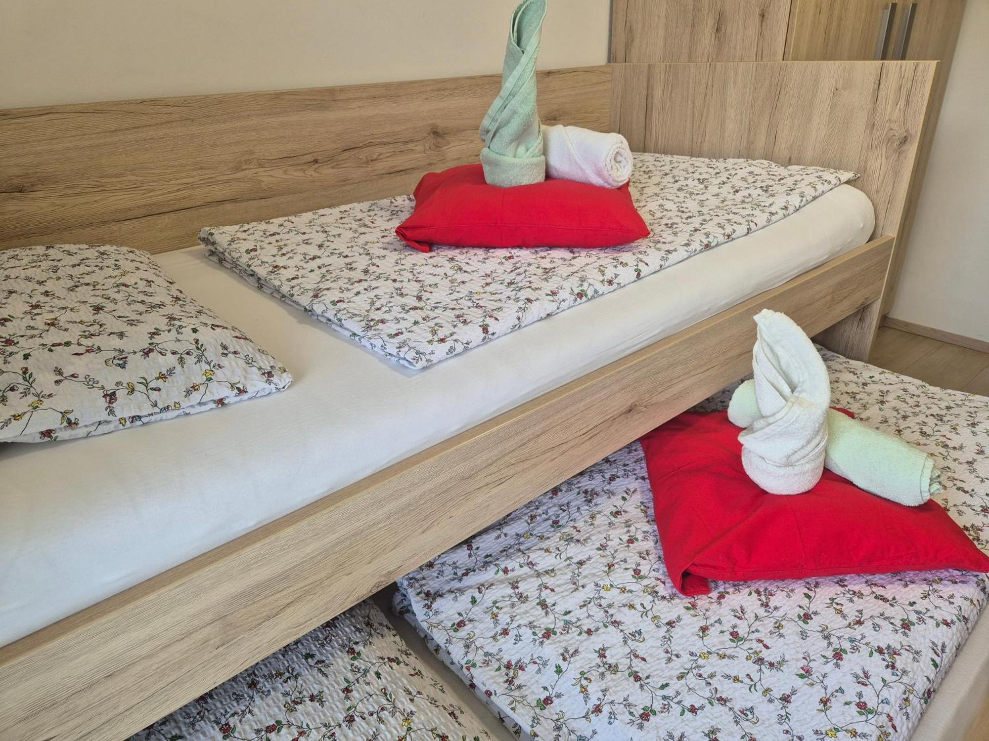 Apartma Simona بوينج المظهر الخارجي الصورة